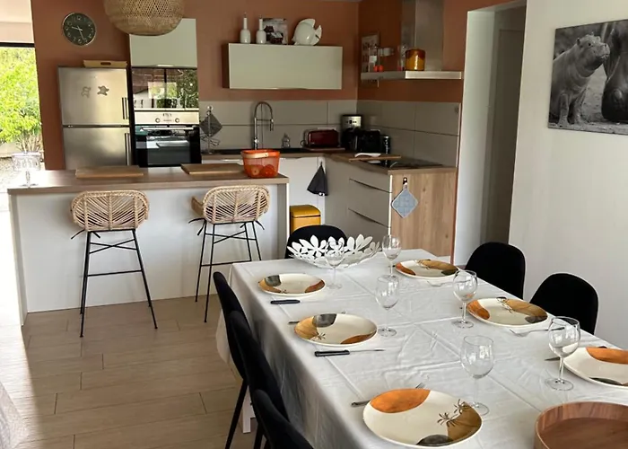 Tres Belle Avec Piscine Chauffee Casaleoni וילה