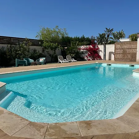 Villa Très Belle Privée Pour 10 Personnes Avec Piscine Privée *
