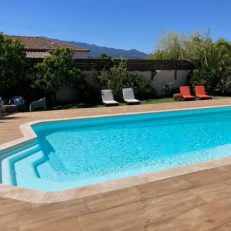 Villa Tres Belle Avec Piscine Chauffee Casaleoni